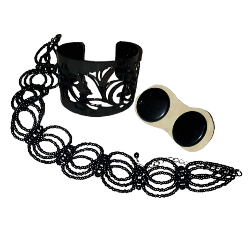 BLACK Jewelry Lot Beaded Choker Big Button Earrings Open Design Cuff Bracelet